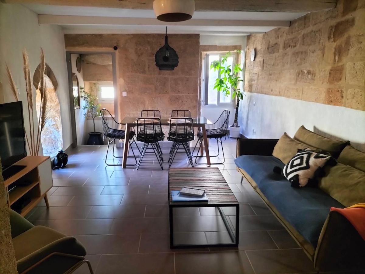 Maison De Village Familiale Pont Du Gard, Toit Terrasse, Barbecue, Fibre Vers-Pont-du-Gard Exteriör bild