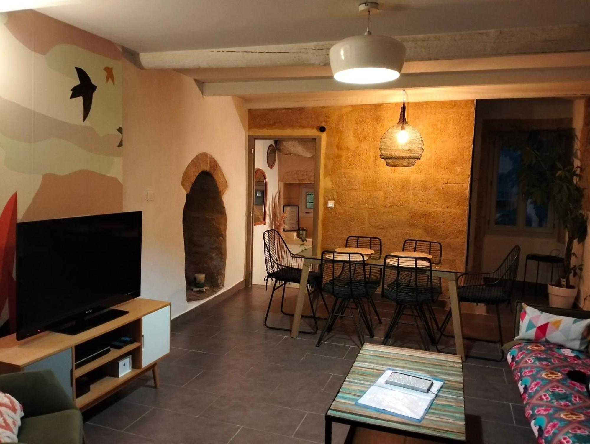 Maison De Village Familiale Pont Du Gard, Toit Terrasse, Barbecue, Fibre Vers-Pont-du-Gard Exteriör bild